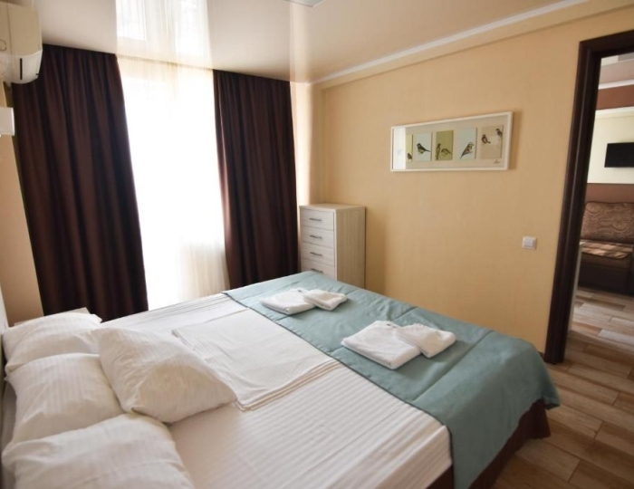 Люкс 3-местный 2-комнатный (море) - Санаторий «Москва-Крым» Керчь