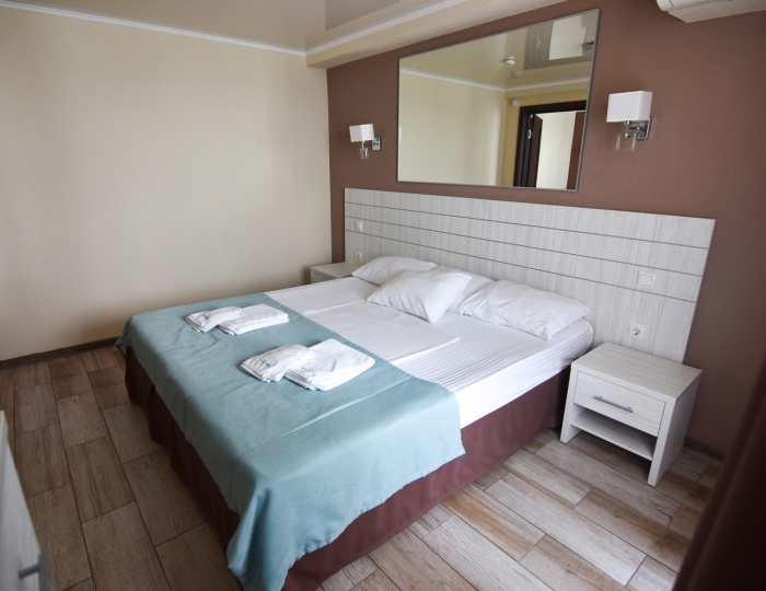 Люкс 3-местный 2-комнатный (парк) - Санаторий «Москва-Крым» Керчь