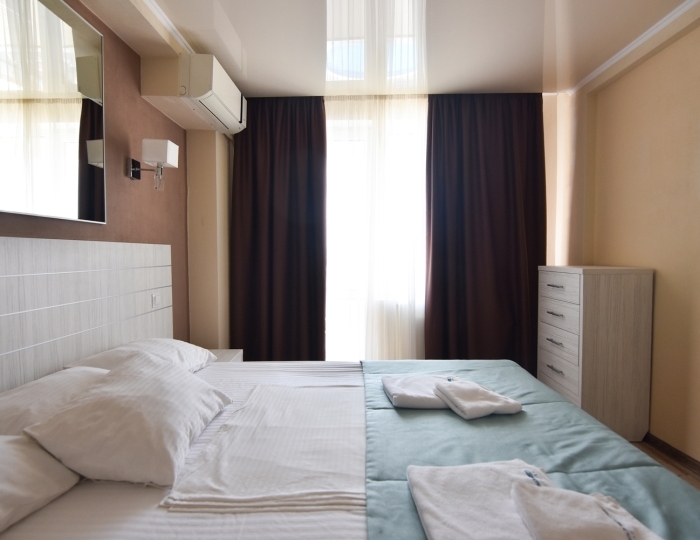 Люкс 3-местный 2-комнатный (парк) - Санаторий «Москва-Крым» Керчь